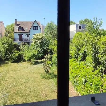 2 En Pavillon Sur Marne Homestay Bonneuil-sur-Marne